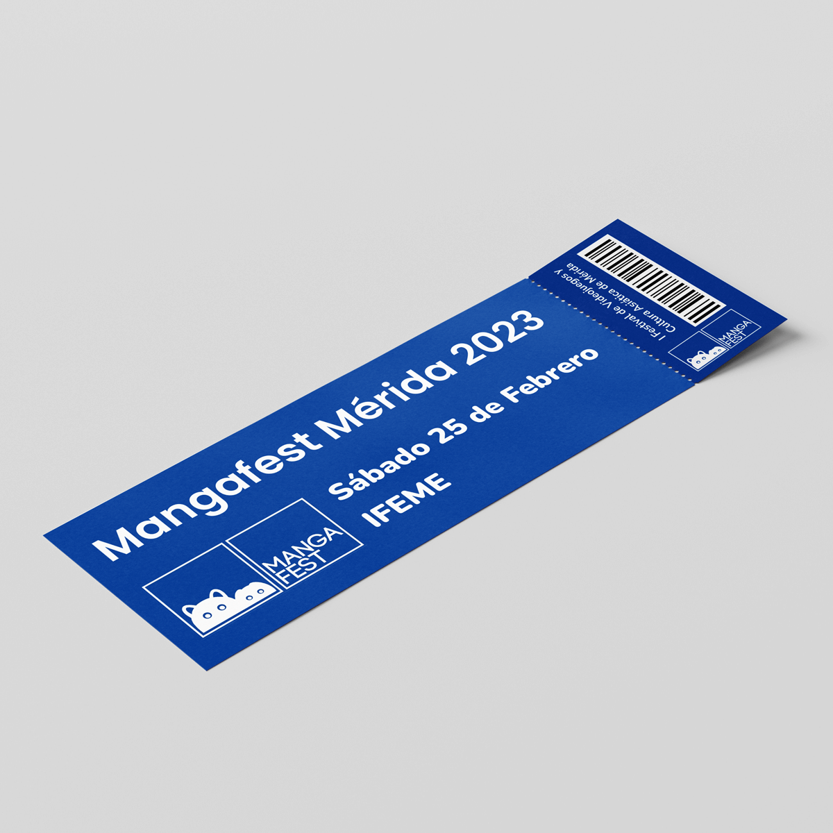 Imagen de las entradas del mangafest de Mérida del 2023, numeradas e impresas en color blanco sobre fondo azul en papel grueso.